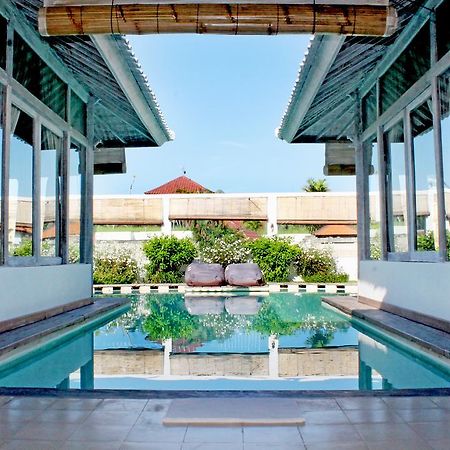 Villa Laksmana Hideaway 2 - Surrounded By Water- 2Bd Villa With Fantastic Pool! 세미냑 외부 사진