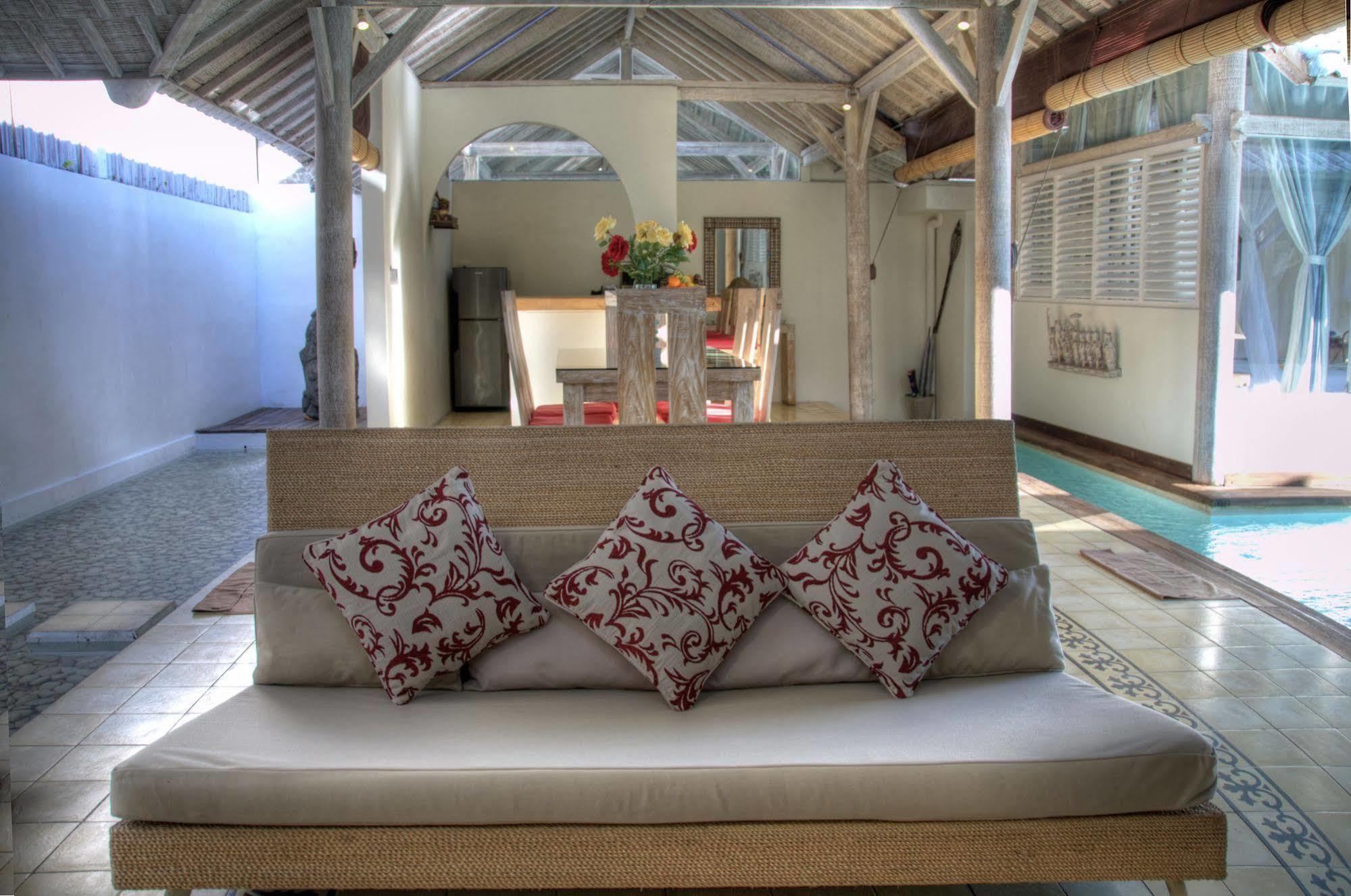 Villa Laksmana Hideaway 2 - Surrounded By Water- 2Bd Villa With Fantastic Pool! 세미냑 외부 사진
